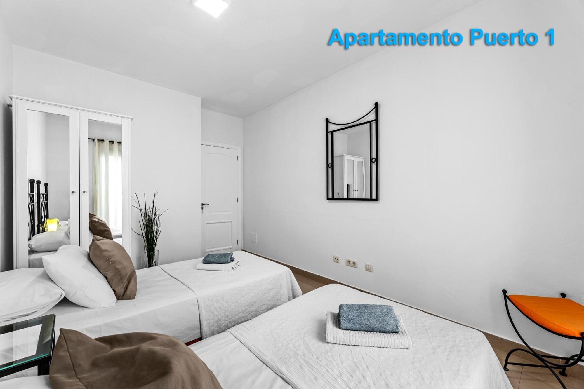 Apartamentos Puerto 1, 2 Y 3 Playa Blanca  Rum bild